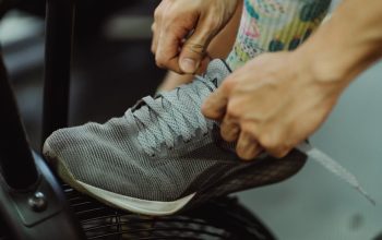 腳腫脹原因:了解症狀背後的真相與應對方法