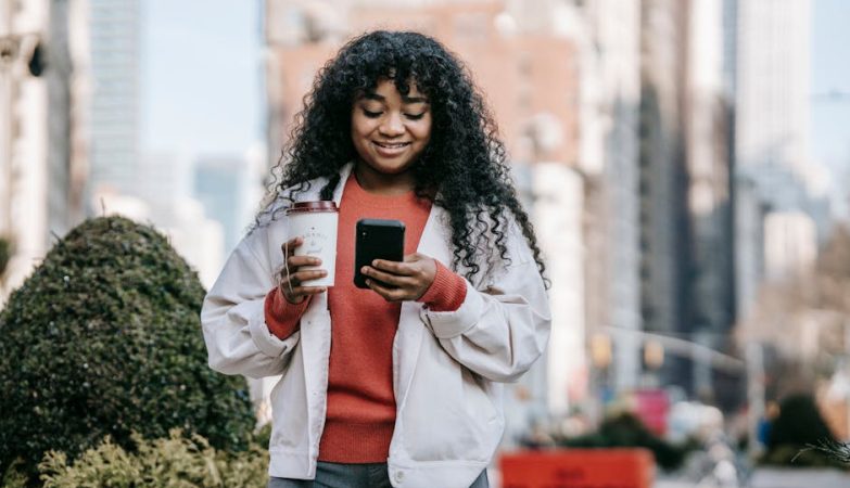 手機袋：那些年我們一起丟過的奇葩收納神器